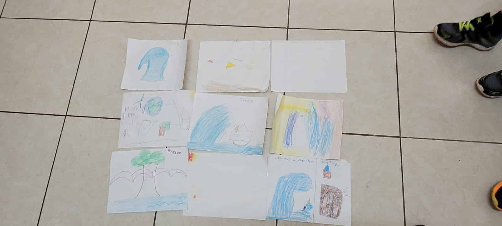 Los niños dibujaron lo que ellos entendían por temblor y tsunami